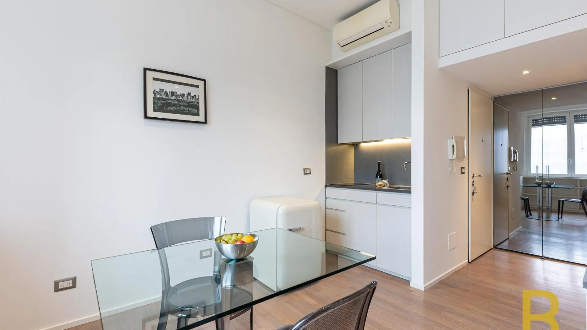 Beplace Garibaldi Suites Milan Apartment