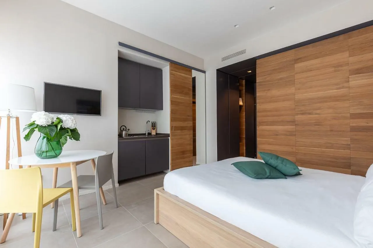 Apartment Beplace Garibaldi Suites Milan